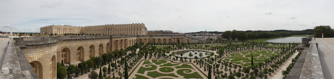 panoramique des jardins de l'orangerie du chateau de versailles - photo Charles GUY